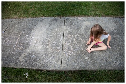 Color photography of small child on sidewalk with chalk, Naperville Lifestyle Photographer, Naperville Family Portrait Photographer, Lifestyle Session, Story-telling, Photojournalistic, Charming photography, child pictures, family portraits, baby