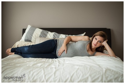 Naperville Photographer, Naperville Maternity Photographer | Lifestyle Photography | Relaxed Portrait of Mama in Neutral Room