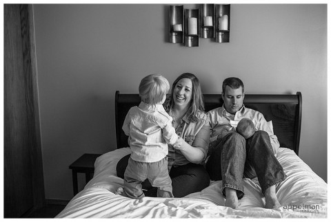 Relaxed Naperville Family Photography in Chicago by Naperville Lifestyle Photographer