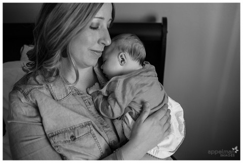 Sweet Mama and Baby photograph by Naperville baby photographer Appelman Images Photography