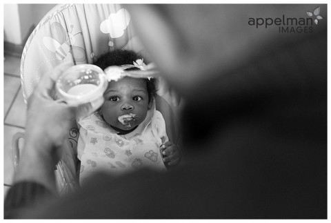 Feeding time baby formula lifestyle photographer in naperville