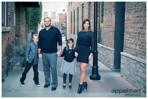 Chic naperville family photos downtown